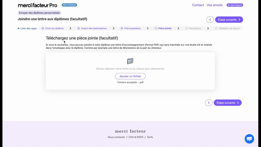 Page de pièce jointe facultative avec une zone de glisser-déposer pour un fichier PDF, un bouton Ajouter un fichier et la mention Fichiers acceptés : .pdf