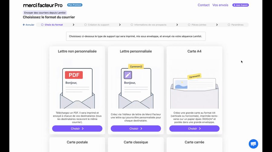 Écran de choix du format de courrier montrant trois options de lettres : lettre non personnalisée avec icône PDF, lettre personnalisée avec éditeur, et carte A4 grand format