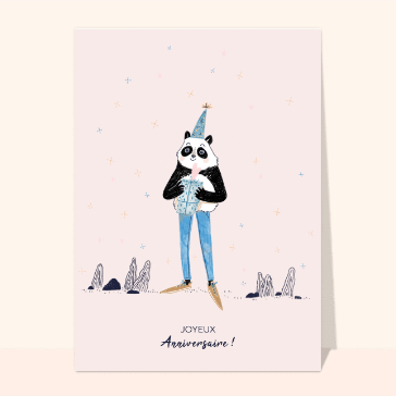 Panda joyeux avec un cadeau d'anniversaire