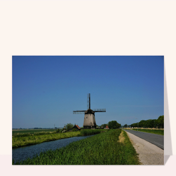 Moulin pittoresque sous un ciel azur