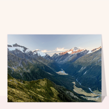 Vall&eacute;e verdoyante des Alpes n&eacute;o-z&eacute;landaises