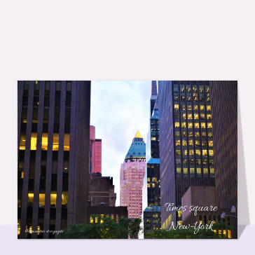 Times Square illumin&eacute; au cr&eacute;puscule