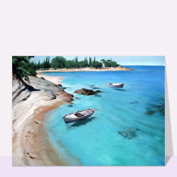 Plage idyllique avec bateaux paisibles