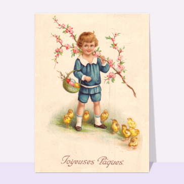 Carte ancienne de Pâques : Un petit garçon et son panier d'oeufs