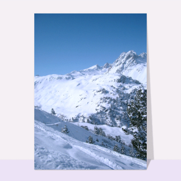 carte de paysages : Montagne et ciel bleu