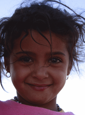 Carte Le sourire d'une petite fille Carte enfants du désert