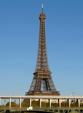 Carte La tour Eiffel et le pont de Bir Hakeim Carte postale de Paris