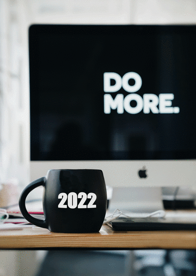 Carte Faire plus pour cette nouvelle année 2022 Carte de voeux entreprise informatique 2022