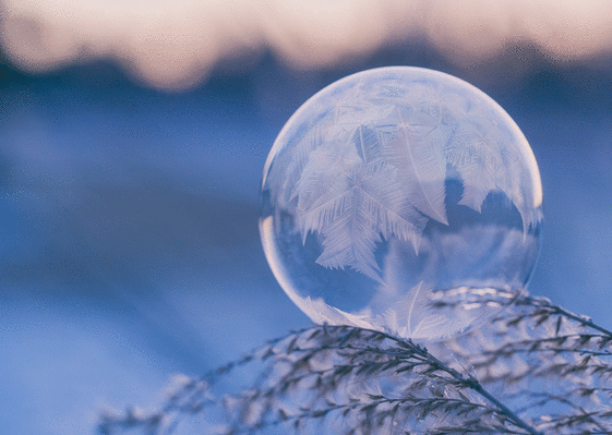 Carte Bulle d`hiver et flocon Carte de Février et d'hiver